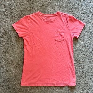 Women’s XS Vineyard Vines Coral Pocket Tee